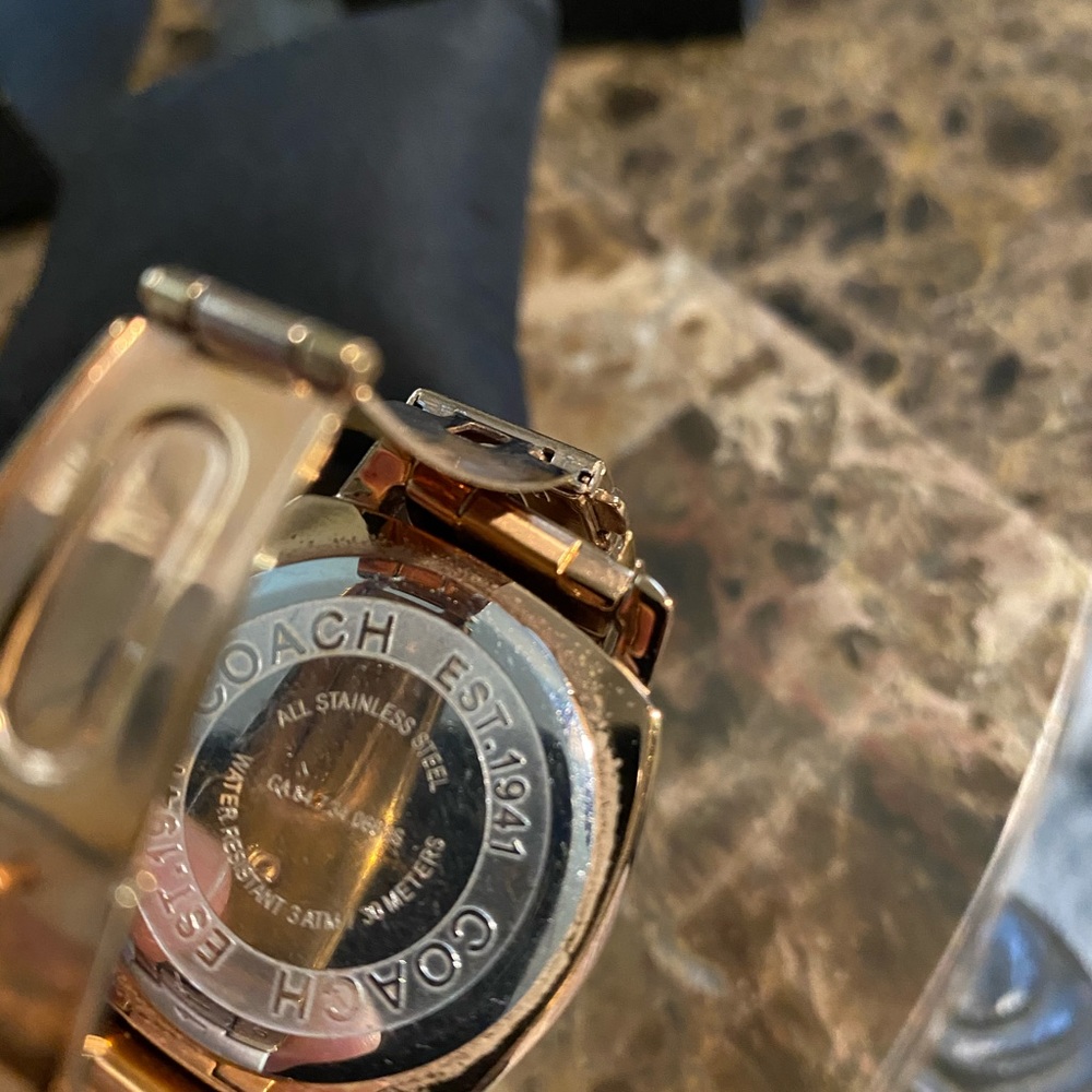 Coach Watch Rose - Picture 3 of 3